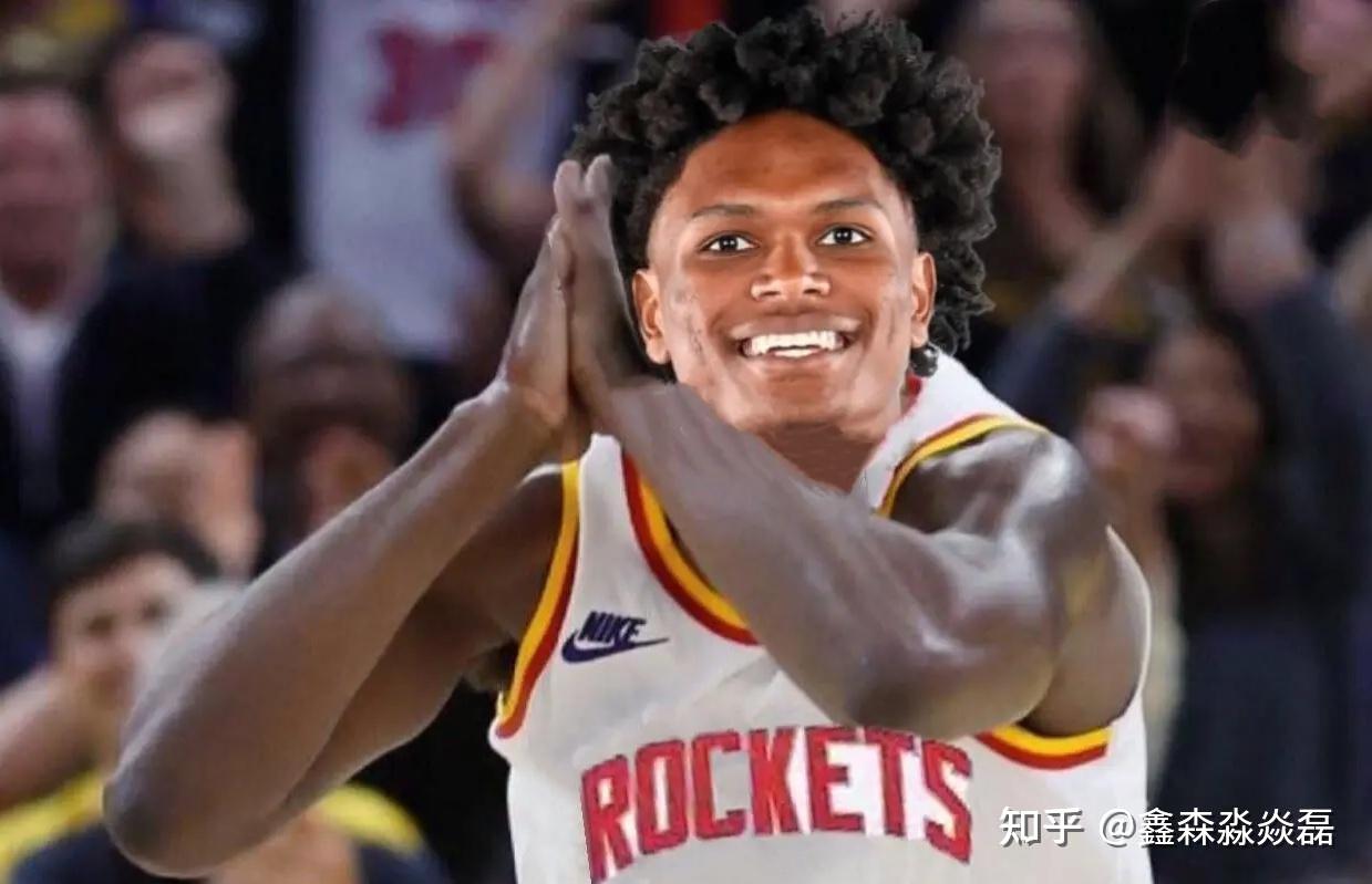 巴特勒在G2比赛中领先优势明显，战术调整引发热议！